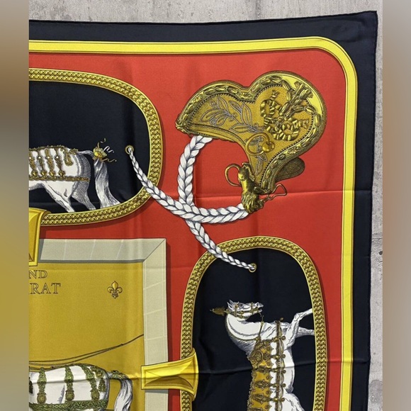 SOLD HERMES Scarf GRAND APPARAT Horse in Full Dress Multicolor Silk - Picture 6 of 6